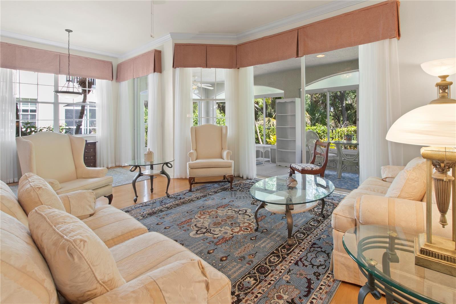 THE VILLAS AT VENICE - Residential
