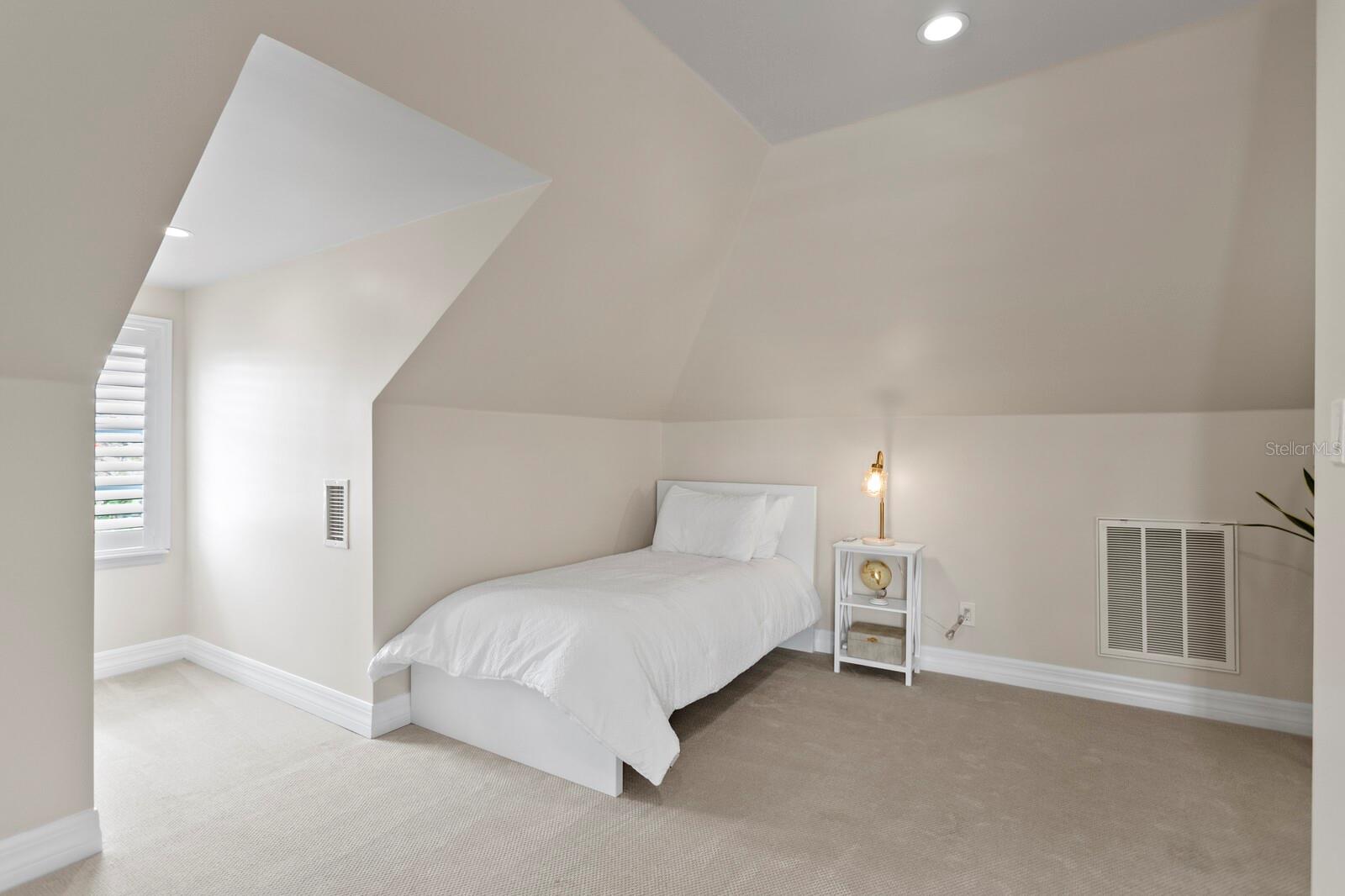 BEL-MAR REVISED ISLAND UNIT - Residential Lease