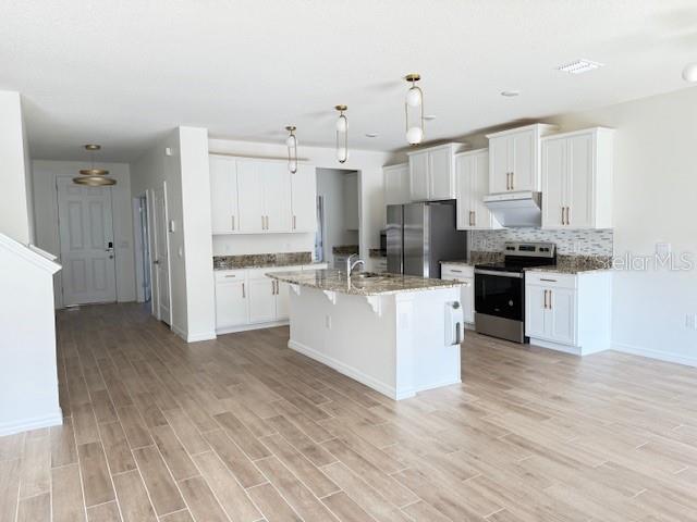 ARBOR GREENS PH 2 UNIT 4B PB 37 PG 91 - Residential Lease