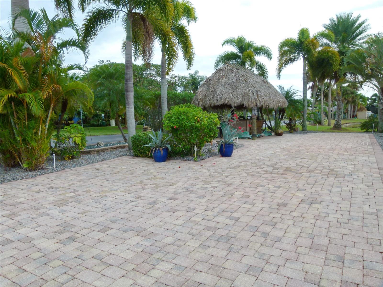 SILVER PALMS RV RESORT - Land