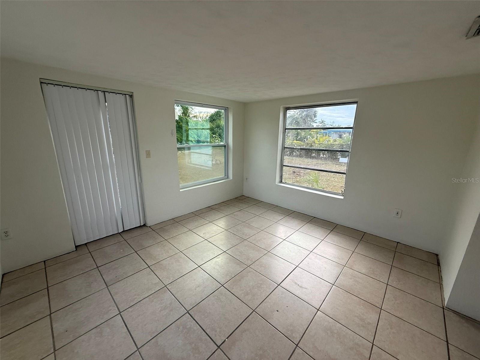 ROCKY CRK GARDENS - Residential Lease