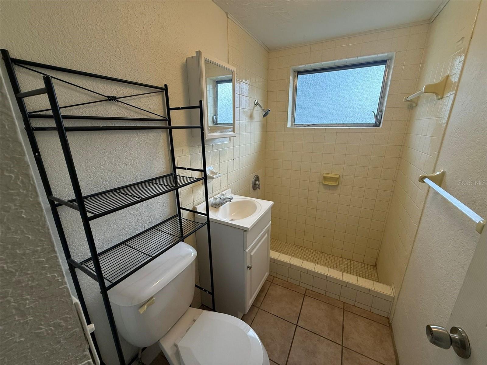 ROCKY CRK GARDENS - Residential Lease