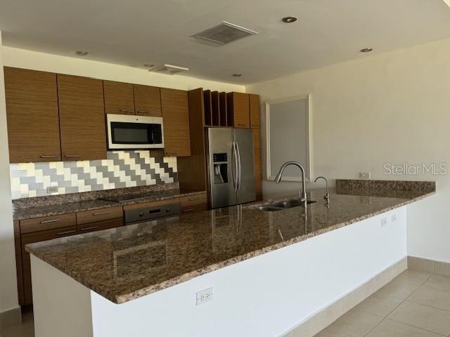 LAS VERANDAS CONDOMINIUM - Residential