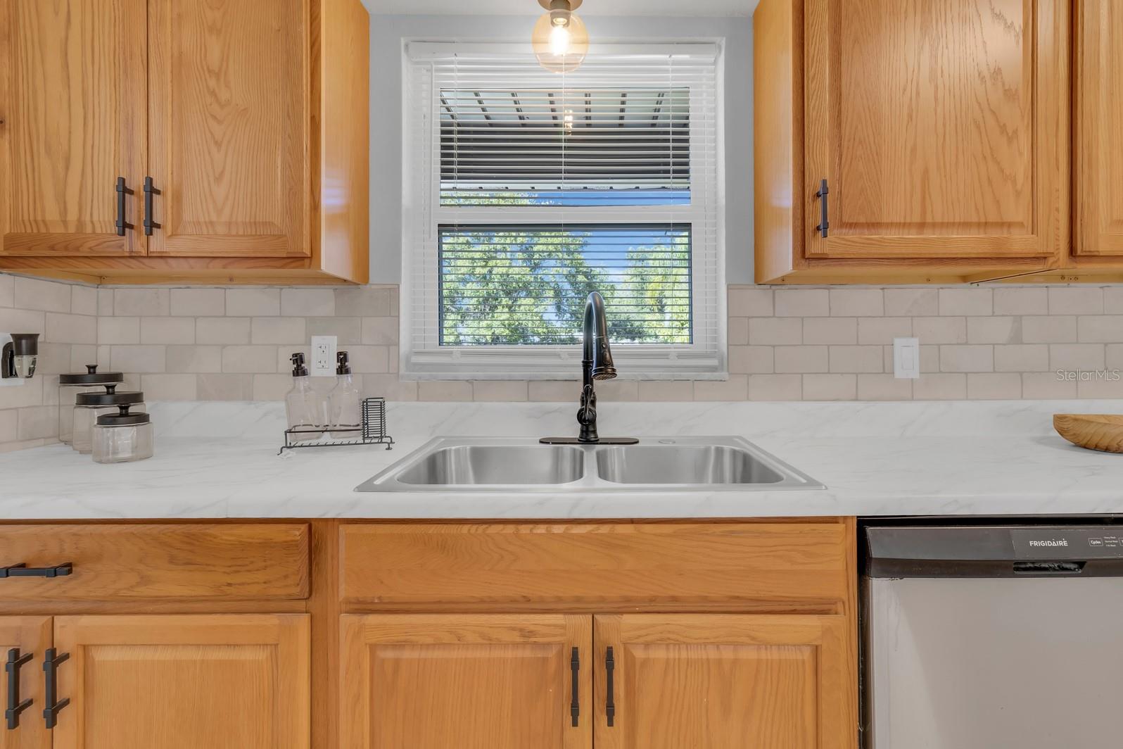 IMPERIAL ESTATES - Residential