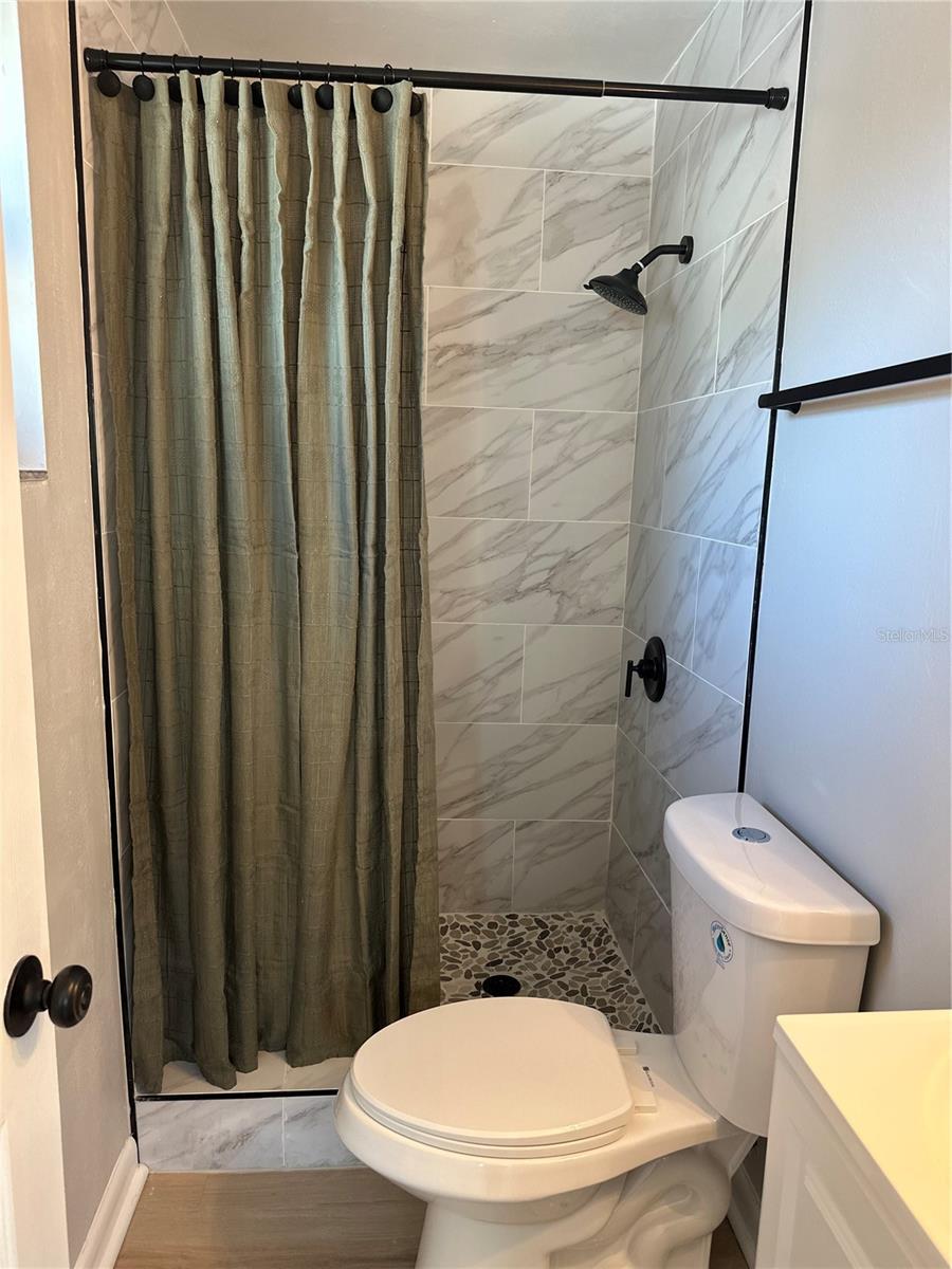 IMPERIAL ESTATES - Residential