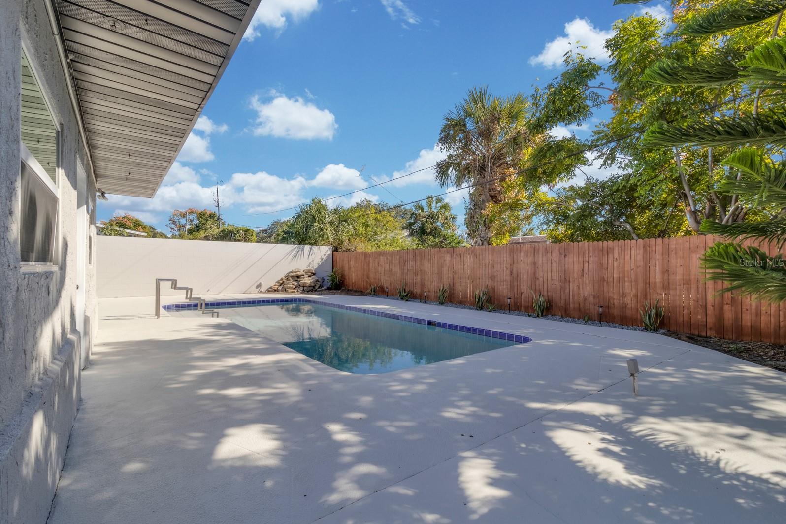 IMPERIAL ESTATES - Residential