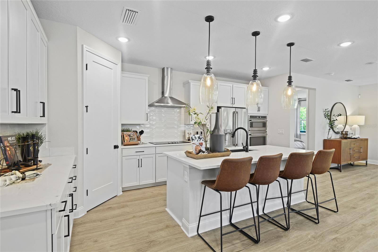 224 THORNBERRY WAY