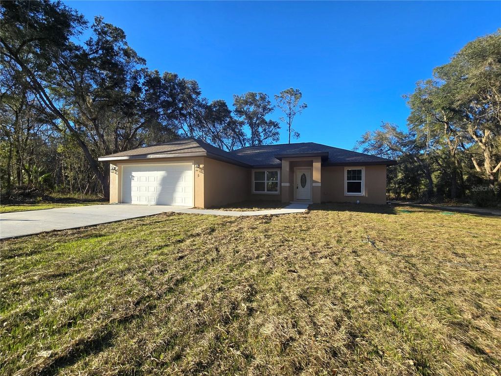 Photo of 5 Locust Run Place, Ocala, FL 34472 (MLS # OM717811)
