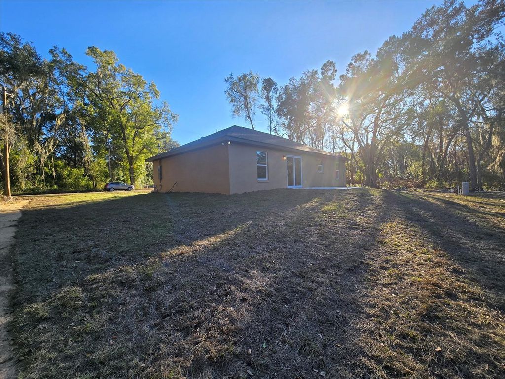 Photo of 5 Locust Run Place, Ocala, FL 34472 (MLS # OM717811)