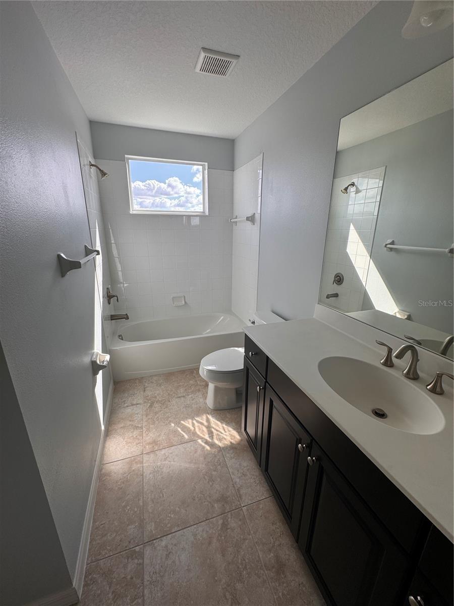 WOODBROOK PH II-B - Residential Lease