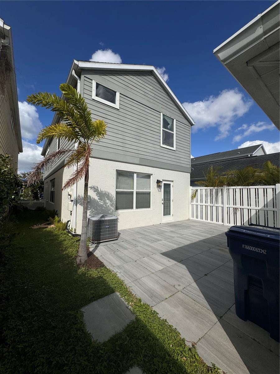 WOODBROOK PH II-B - Residential Lease