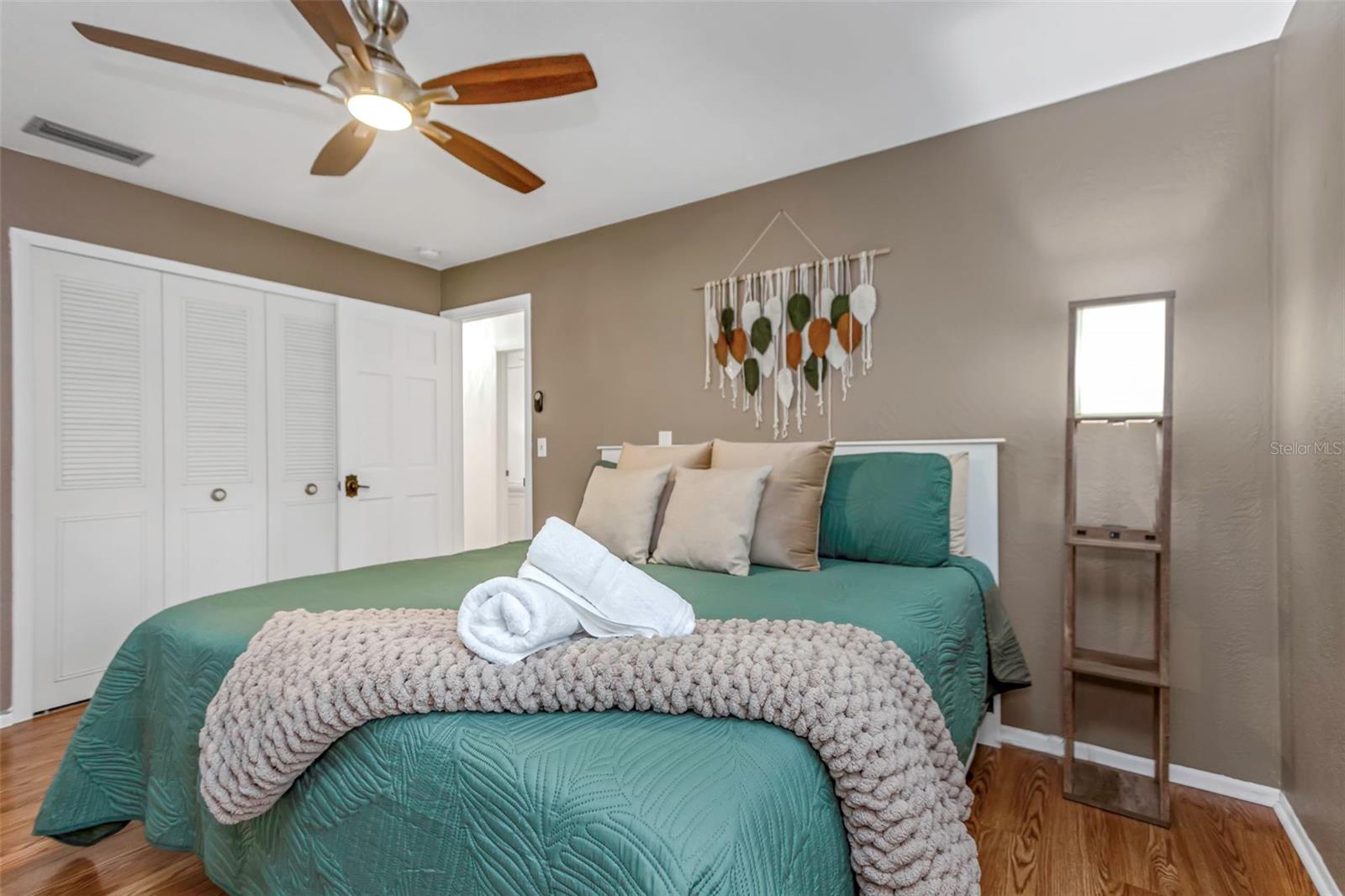 BAY RIDGE TERRACE UNIT 4 - Residential