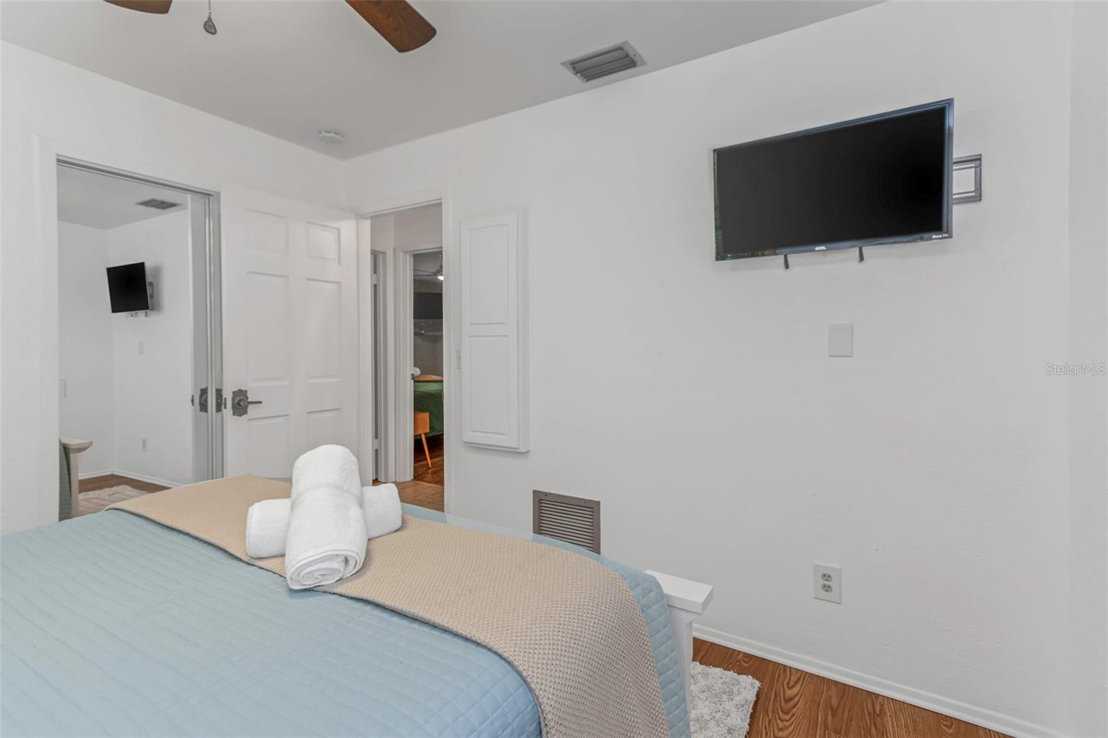 BAY RIDGE TERRACE UNIT 4 - Residential