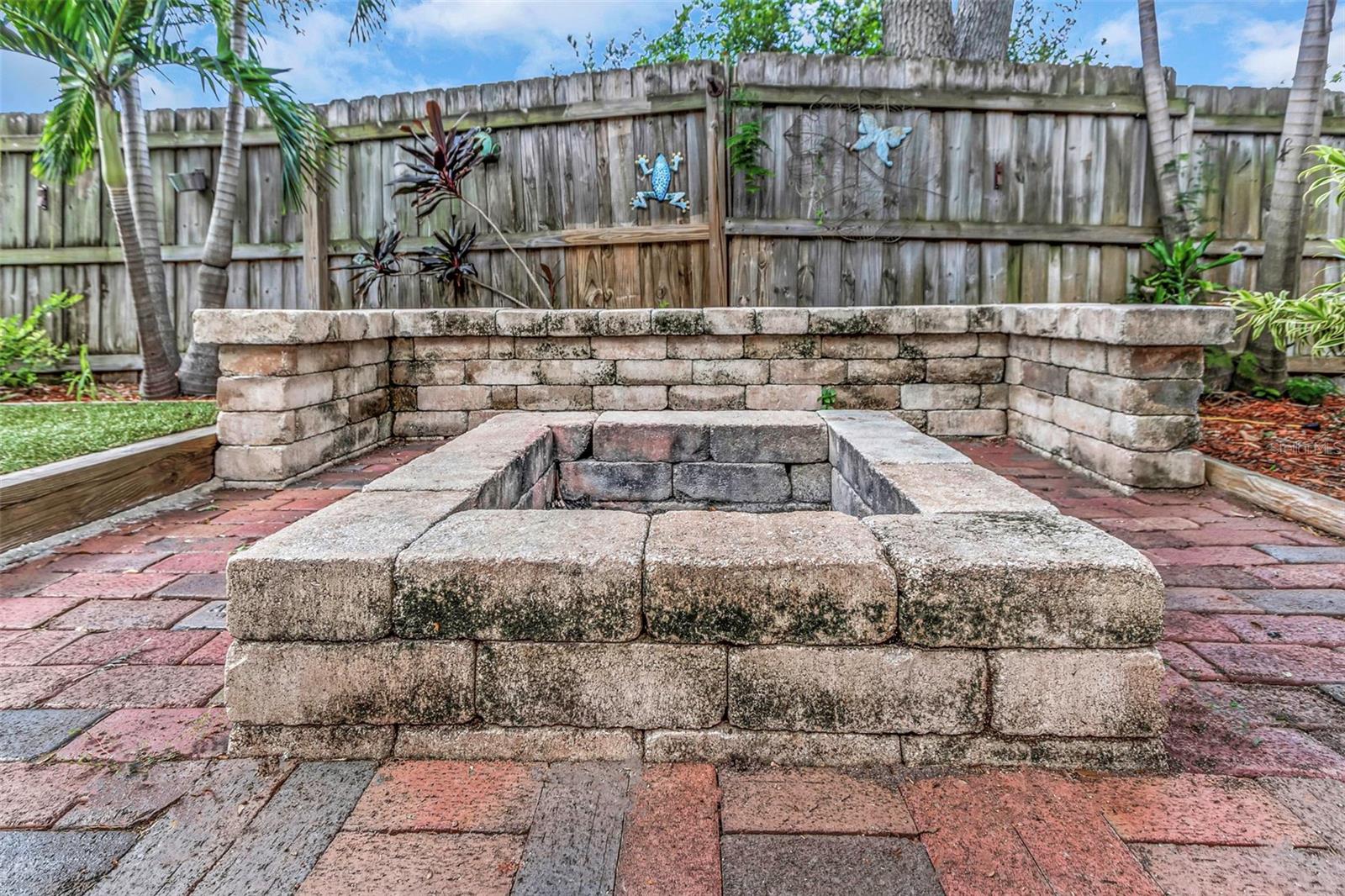 BAY RIDGE TERRACE UNIT 4 - Residential