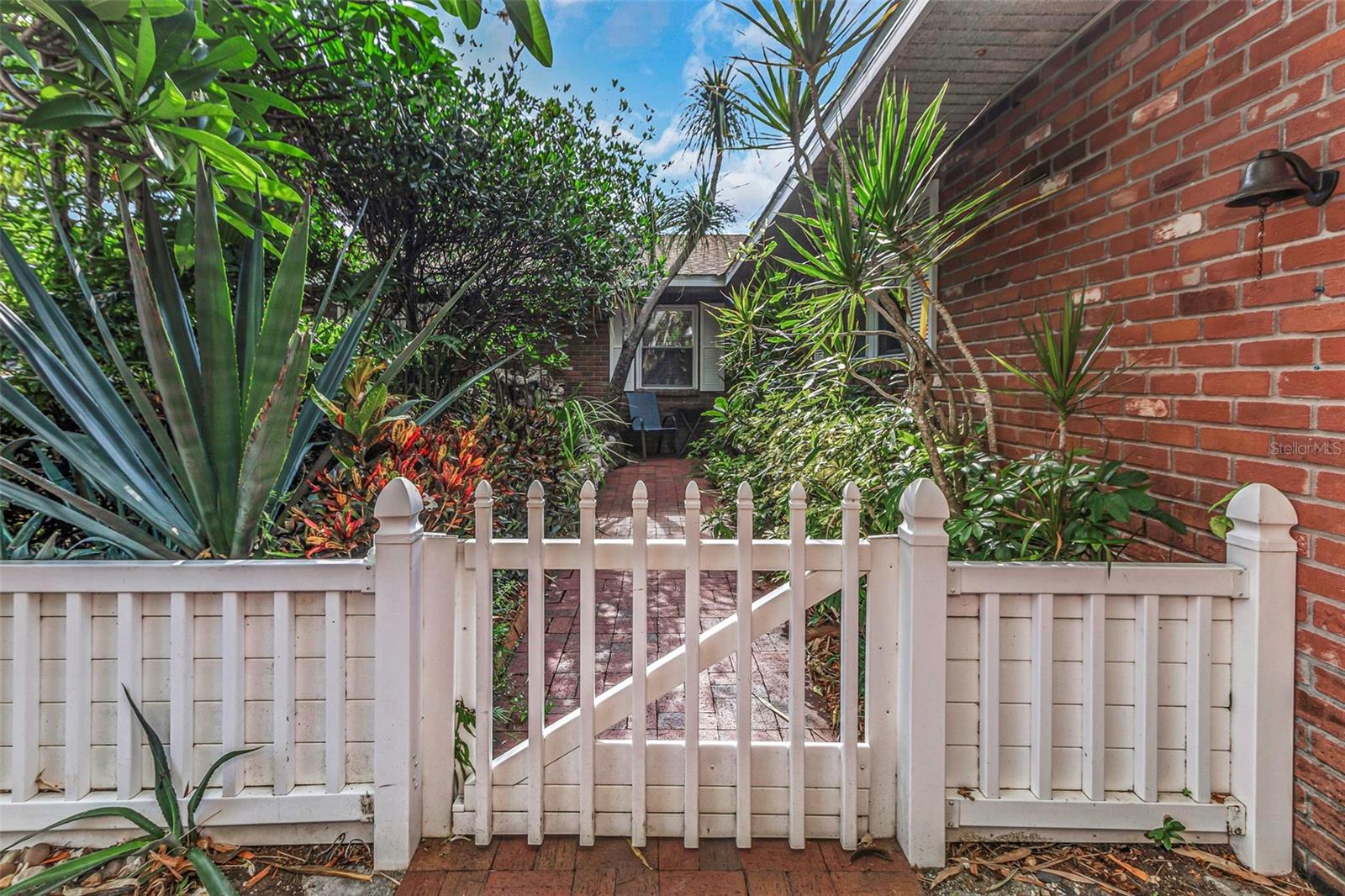 BAY RIDGE TERRACE UNIT 4 - Residential