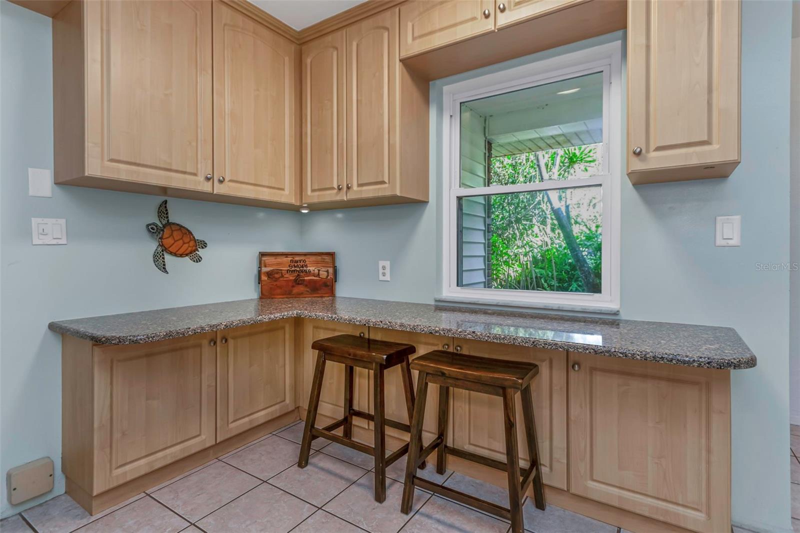 BAY RIDGE TERRACE UNIT 4 - Residential