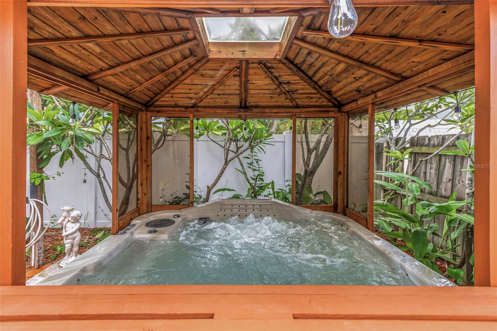 BAY RIDGE TERRACE UNIT 4 - Residential