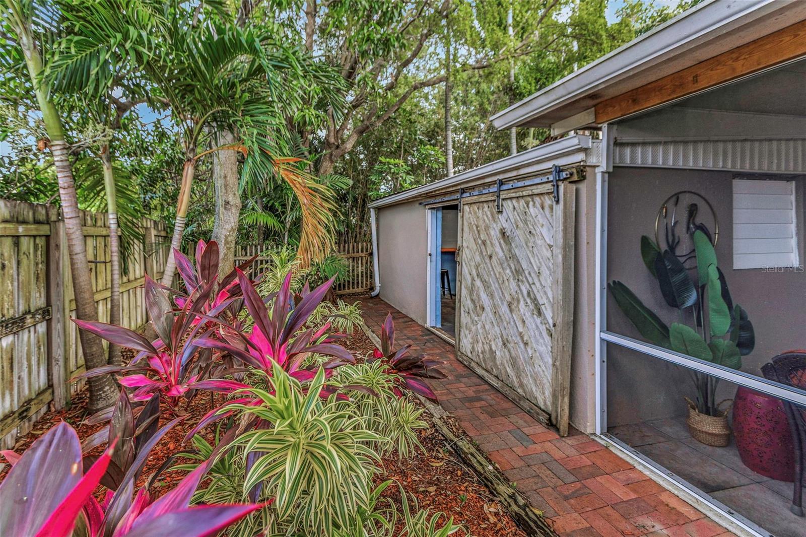 BAY RIDGE TERRACE UNIT 4 - Residential