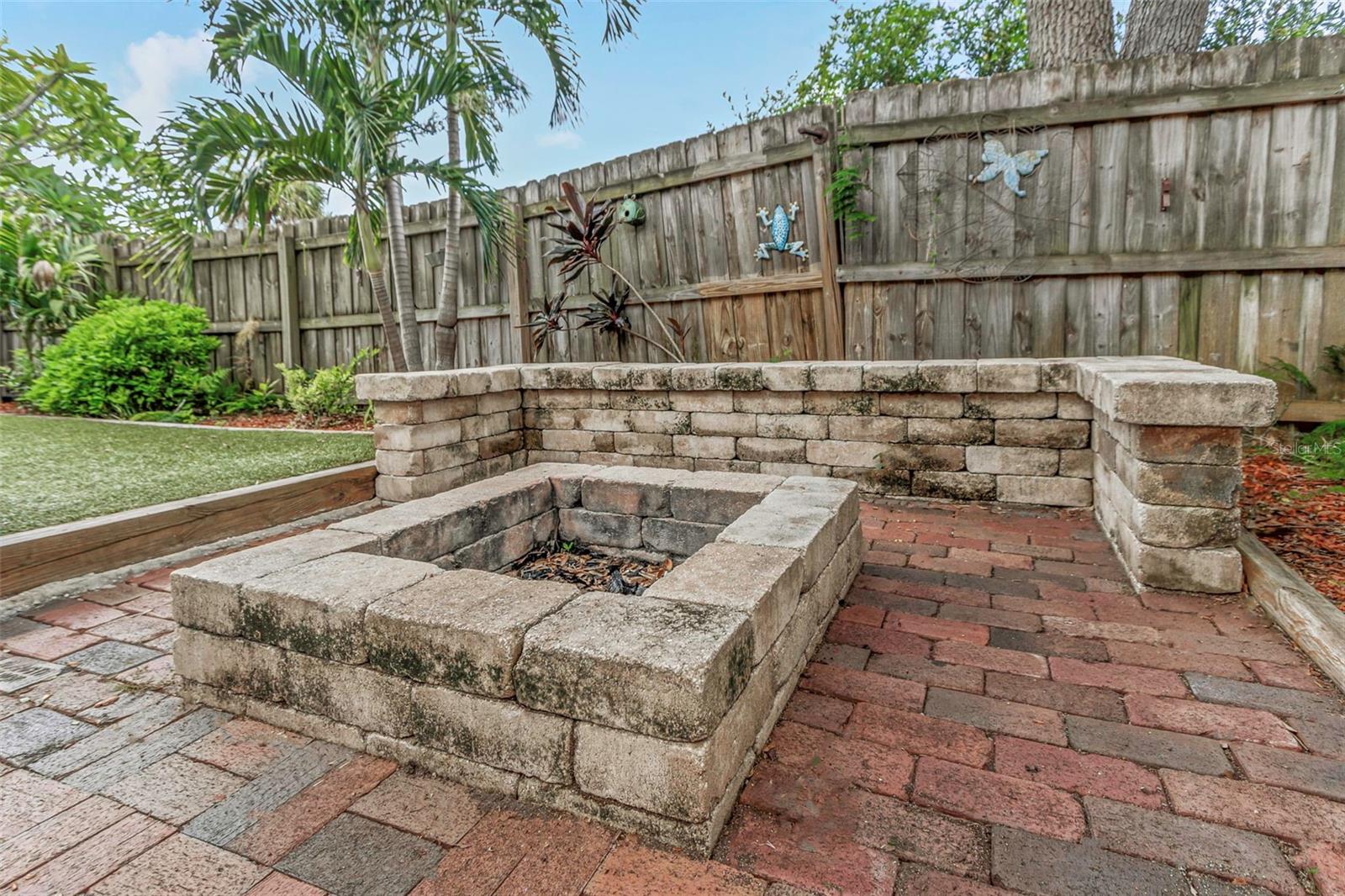 BAY RIDGE TERRACE UNIT 4 - Residential