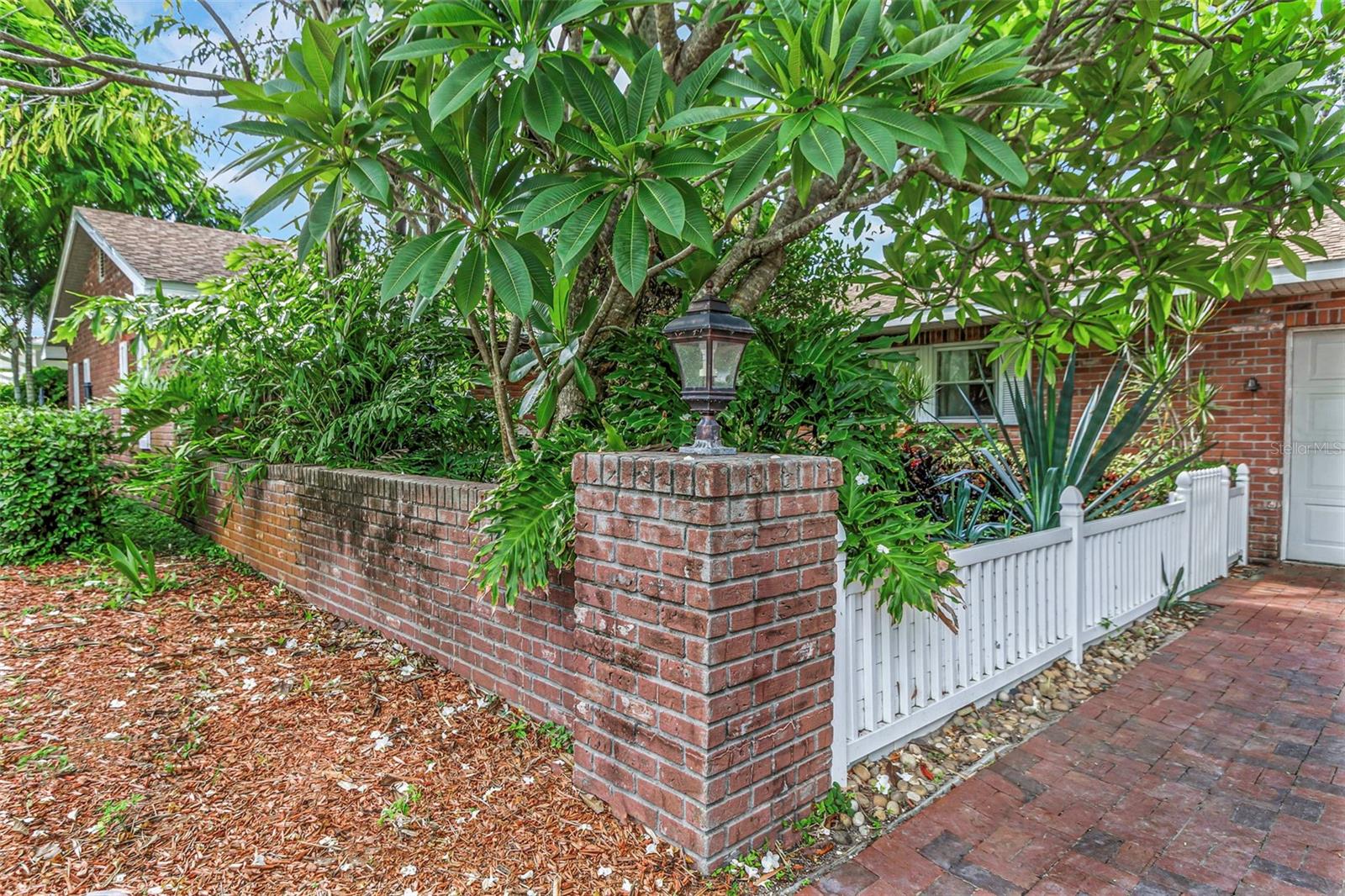 BAY RIDGE TERRACE UNIT 4 - Residential