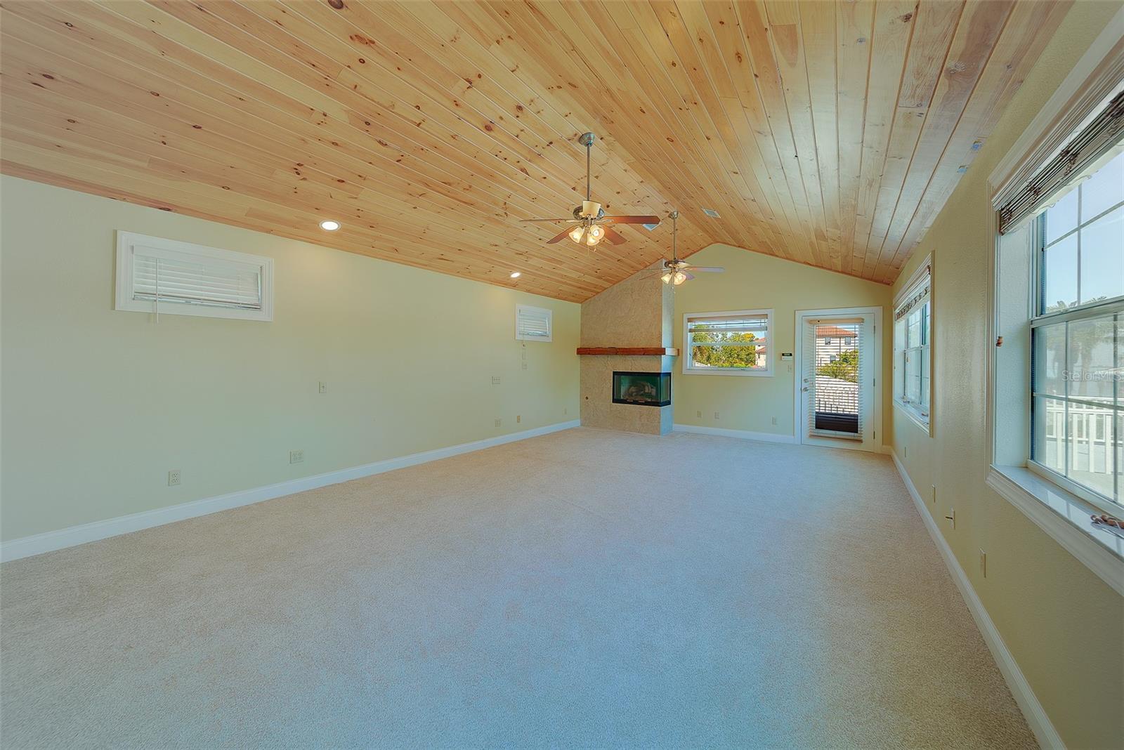 ISLAND ESTATES OF CLEARWATER - Residential