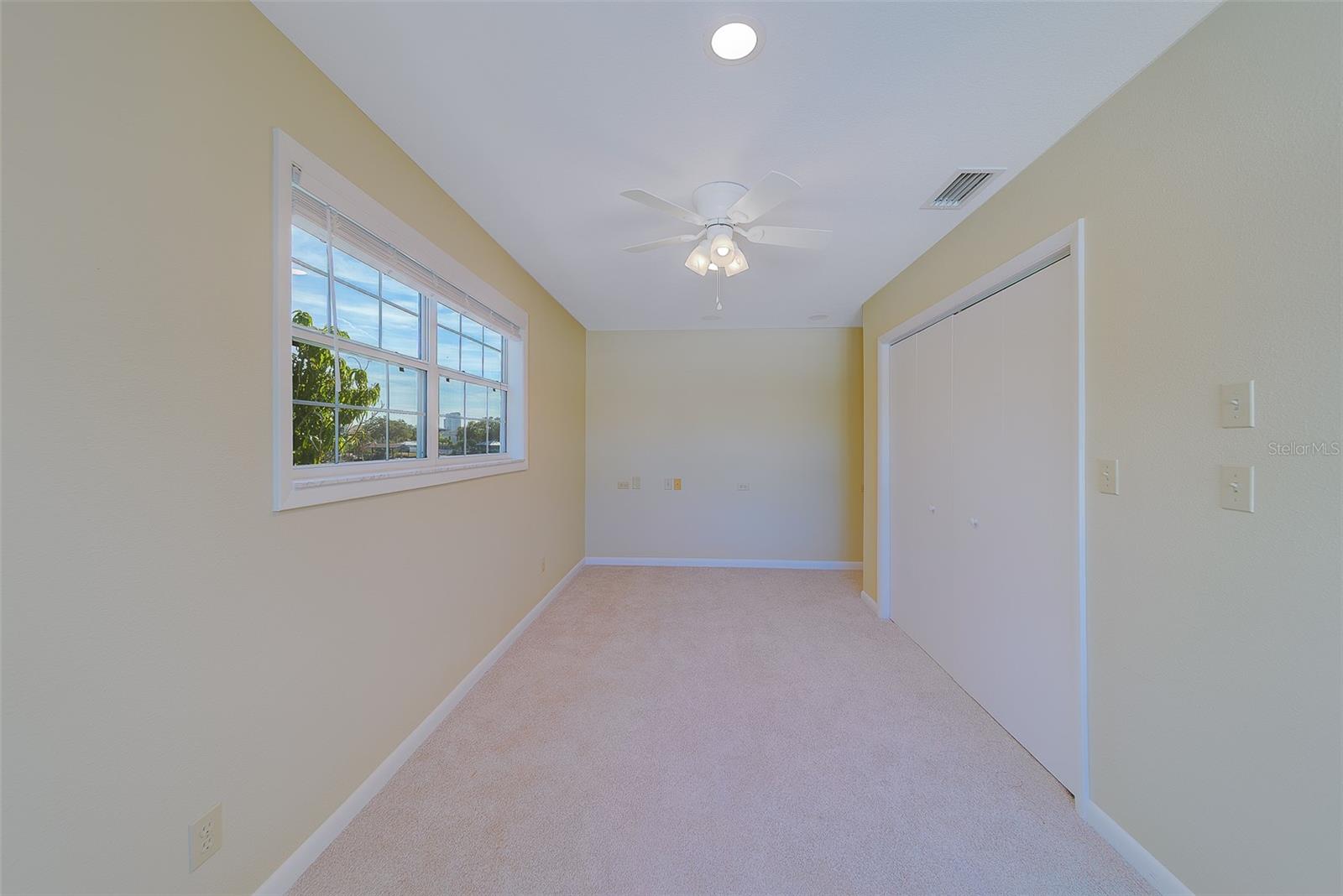 ISLAND ESTATES OF CLEARWATER - Residential