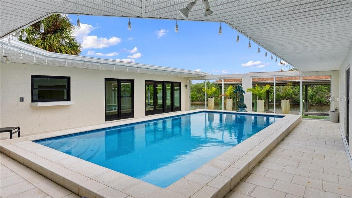 YACHT HAVEN - Residential