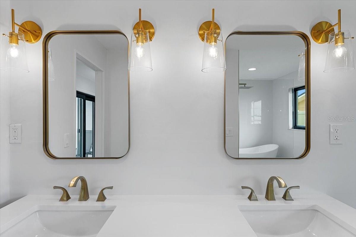 YACHT HAVEN - Residential