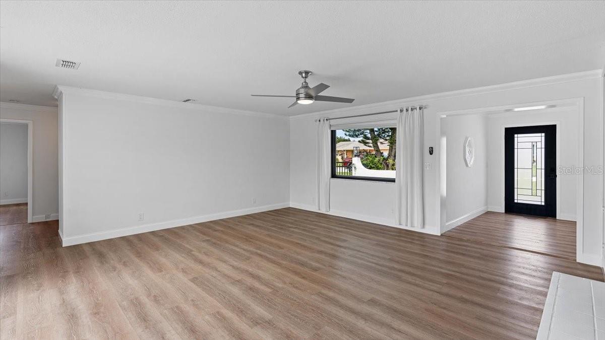 YACHT HAVEN - Residential