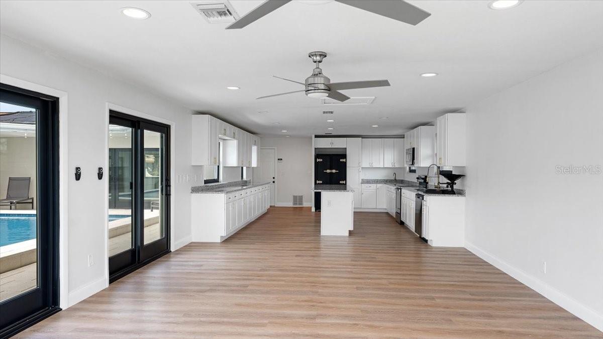 YACHT HAVEN - Residential