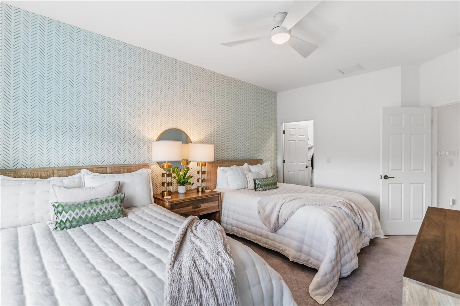 COACH HOMES IV AT LAKEWOOD NATIONAL - Residential