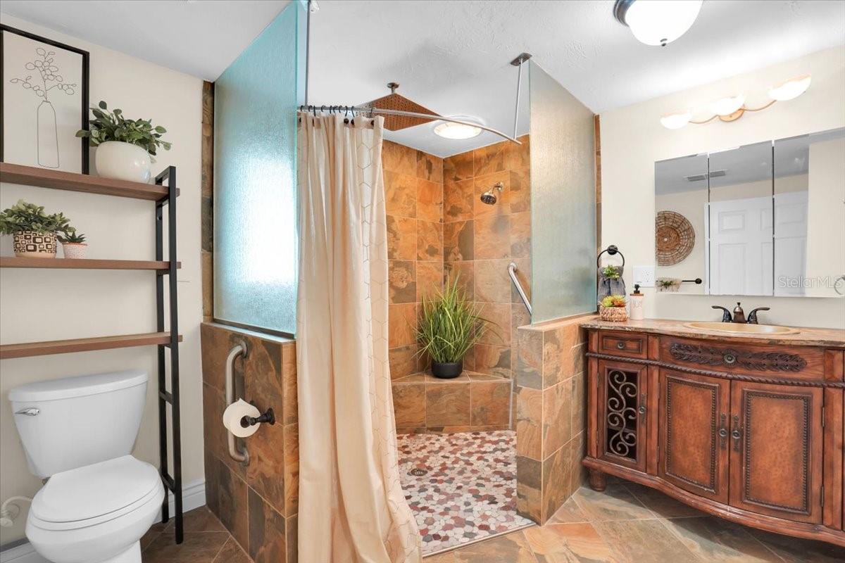 TROPICAL HIGHLANDS AMD - Residential