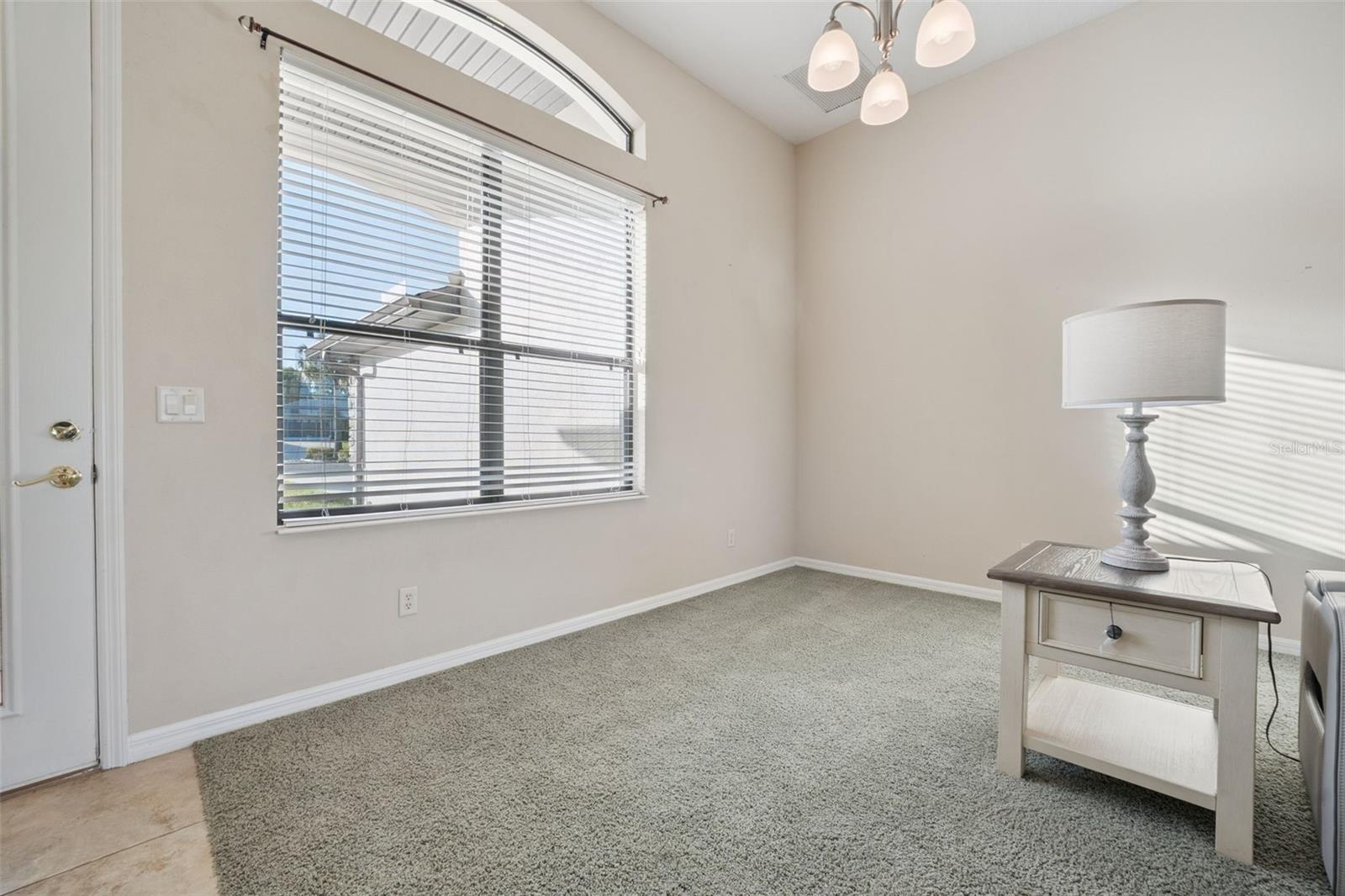 3292 SEVEN SEAS DRIVE