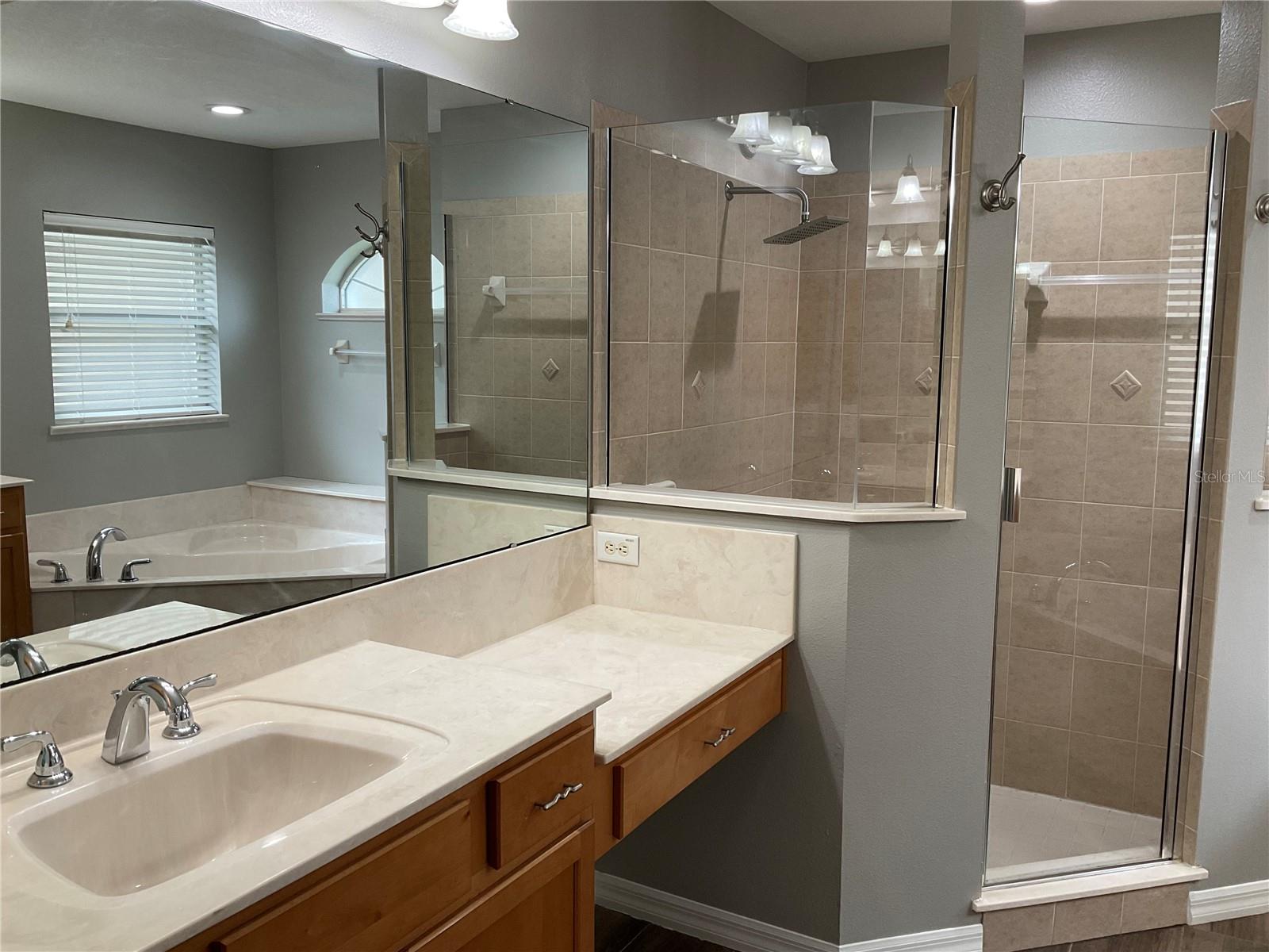 HEATH BROOK HILLS - Residential Lease