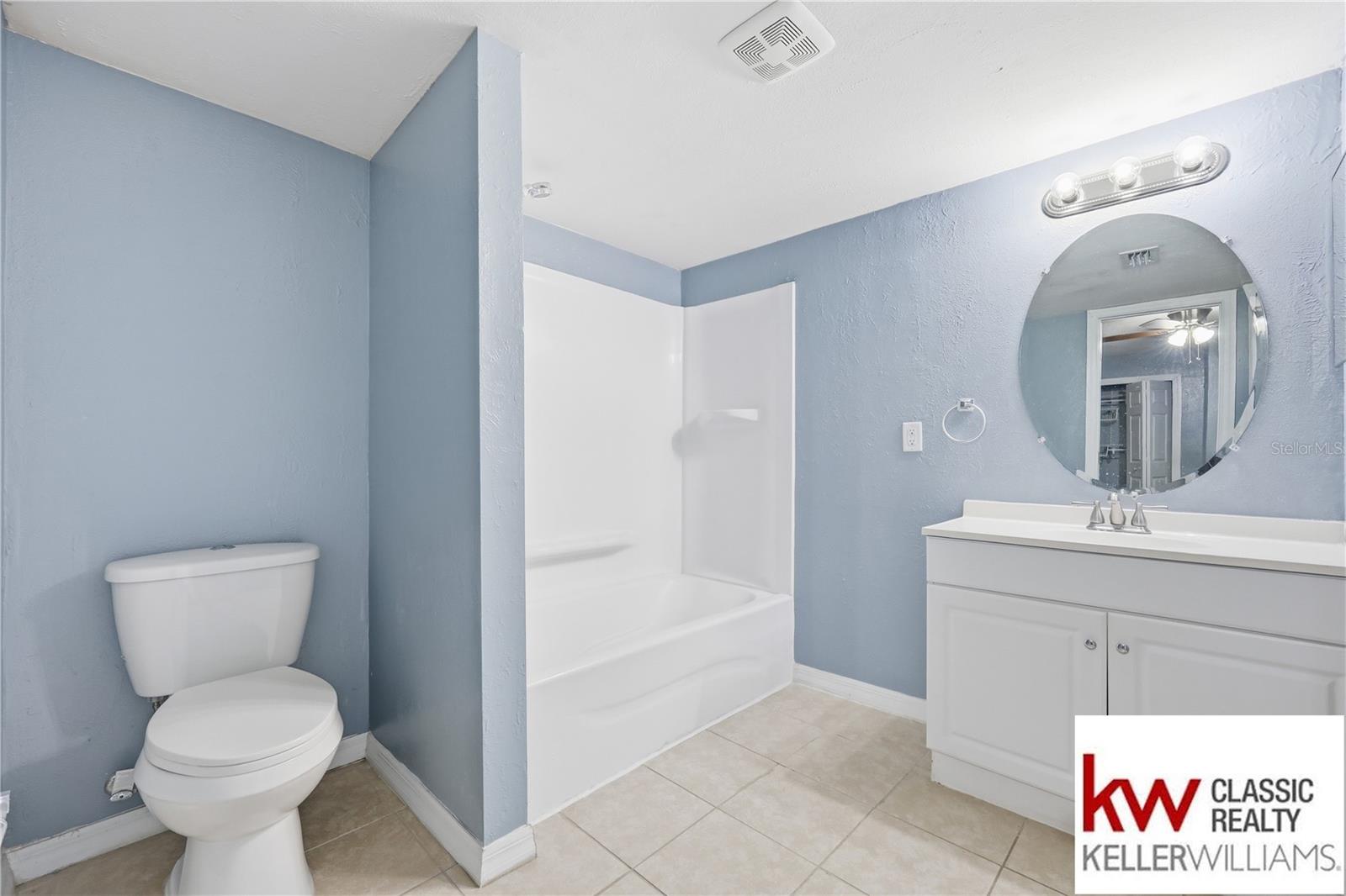 VILLAGE CONDO - Residential Lease
