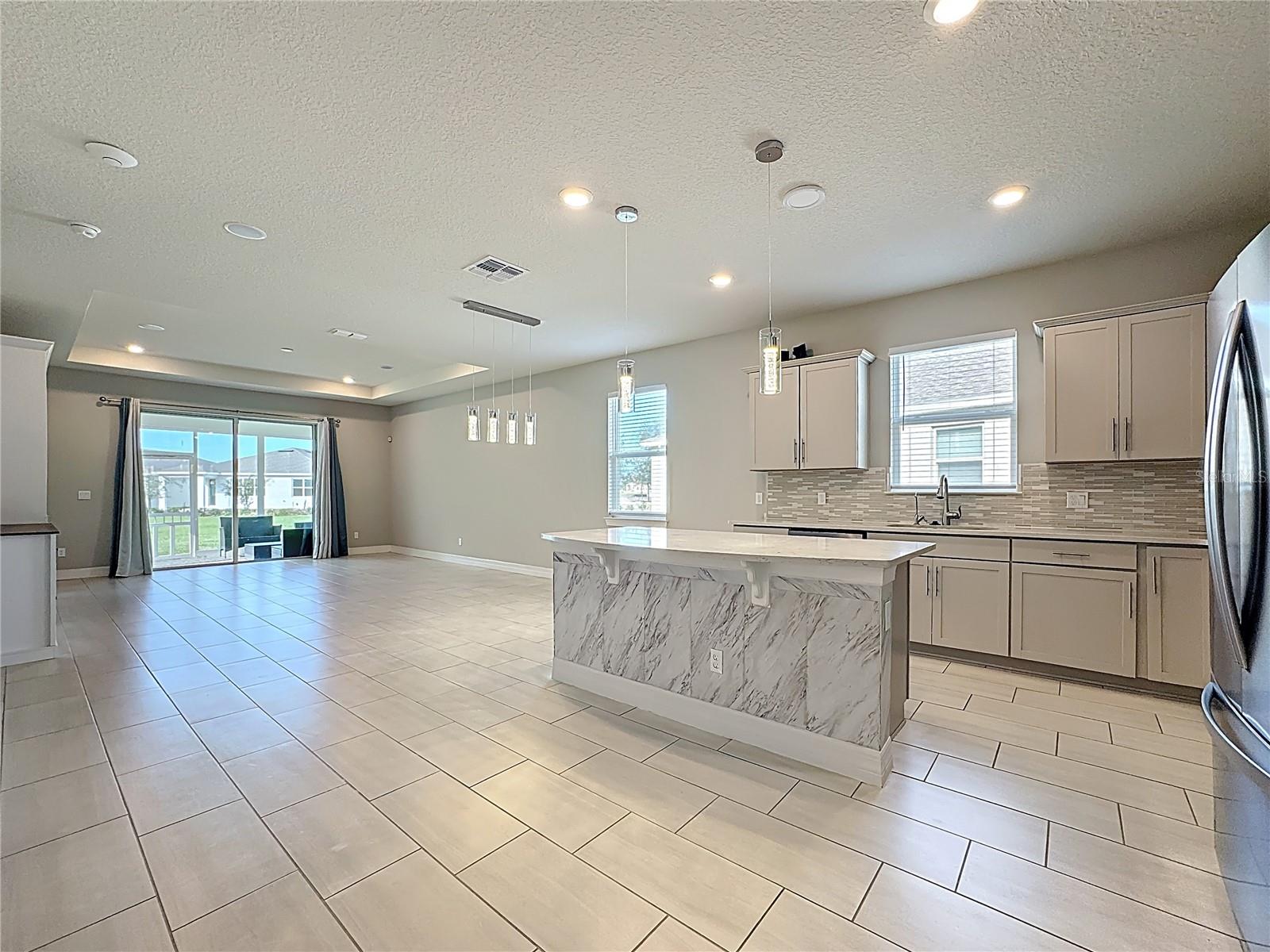 LIVE OAK LAKE PH 1 - Residential Lease