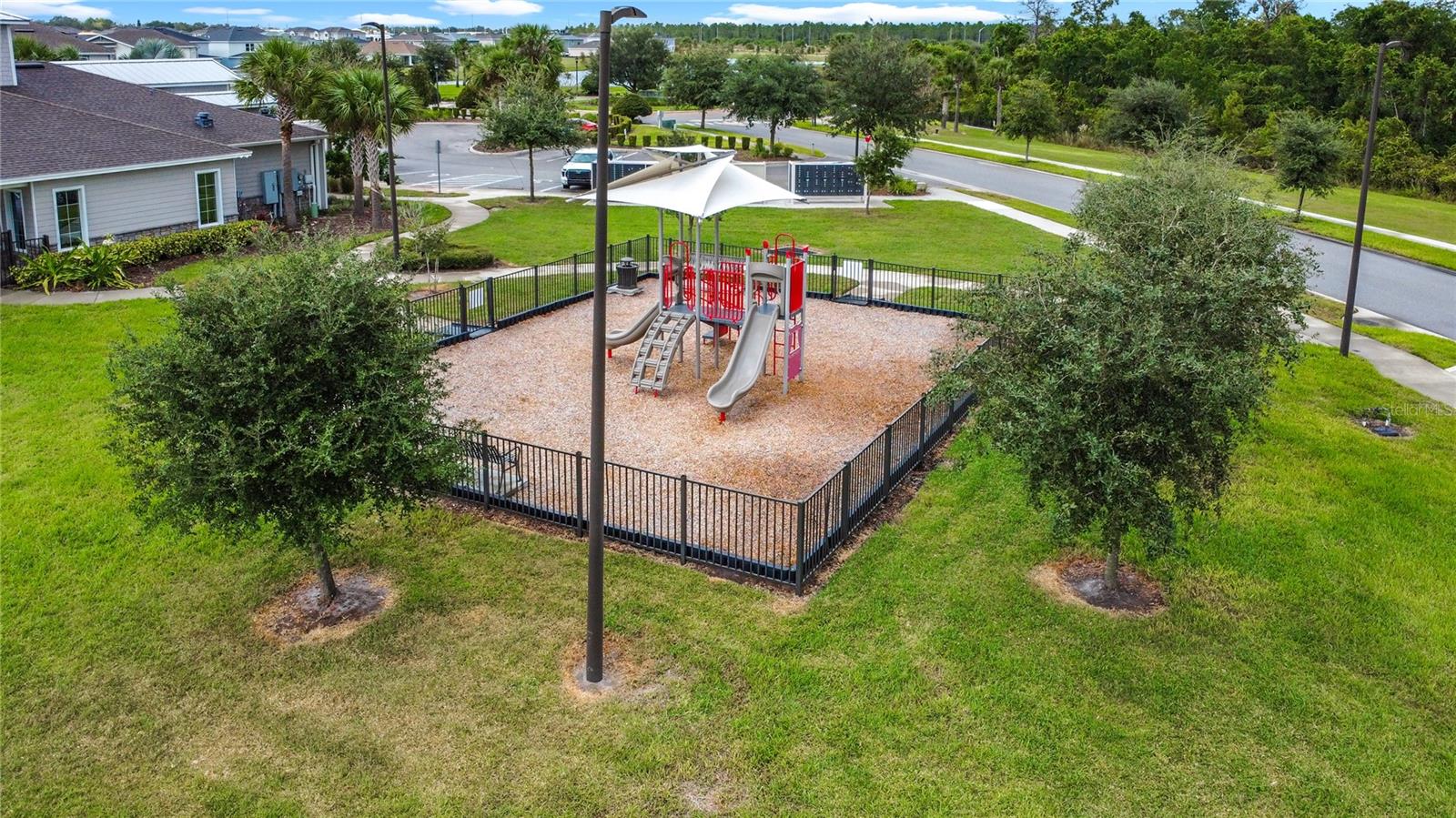 LIVE OAK LAKE PH 1 - Residential Lease