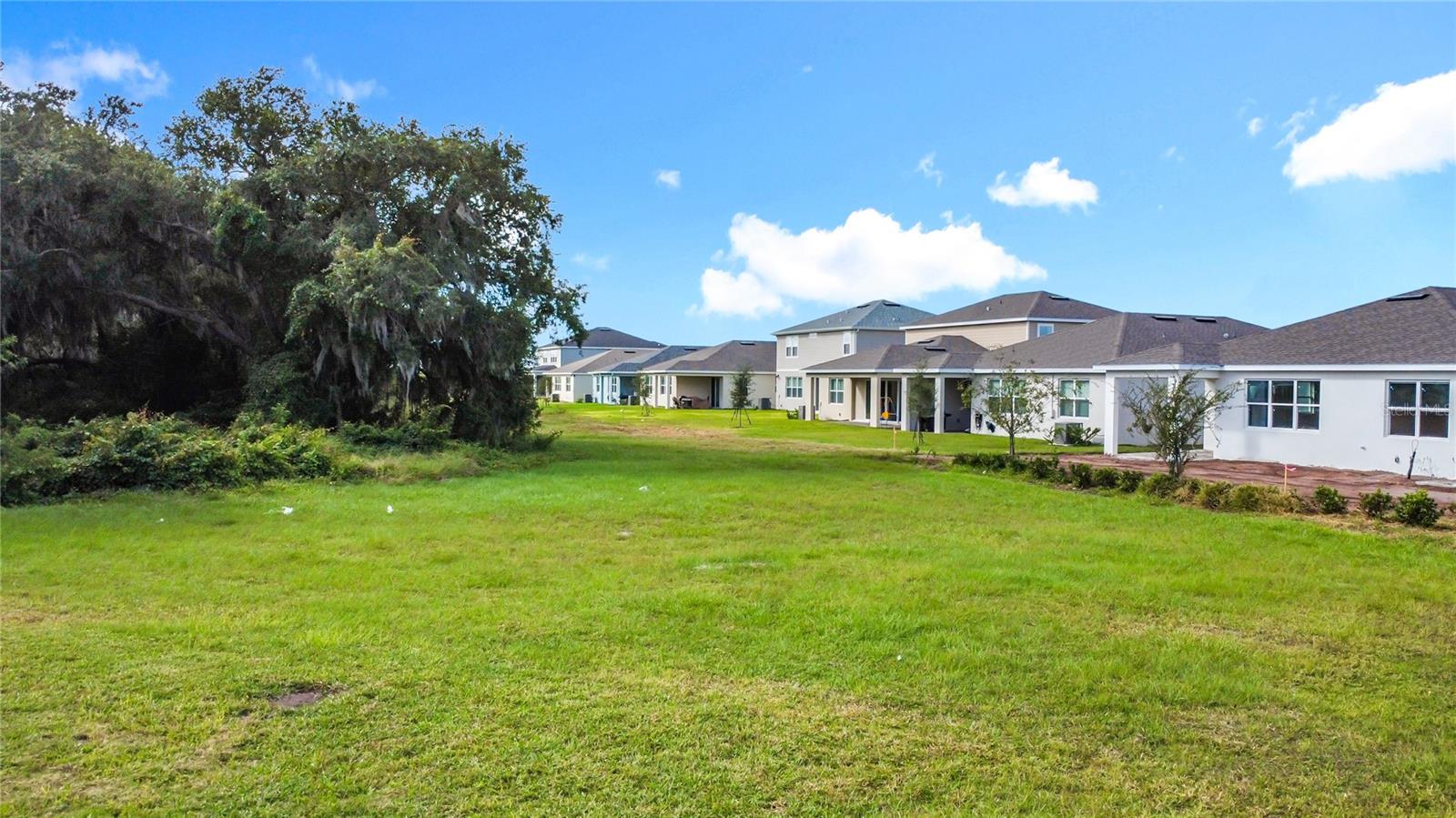 LIVE OAK LAKE PH 1 - Residential Lease