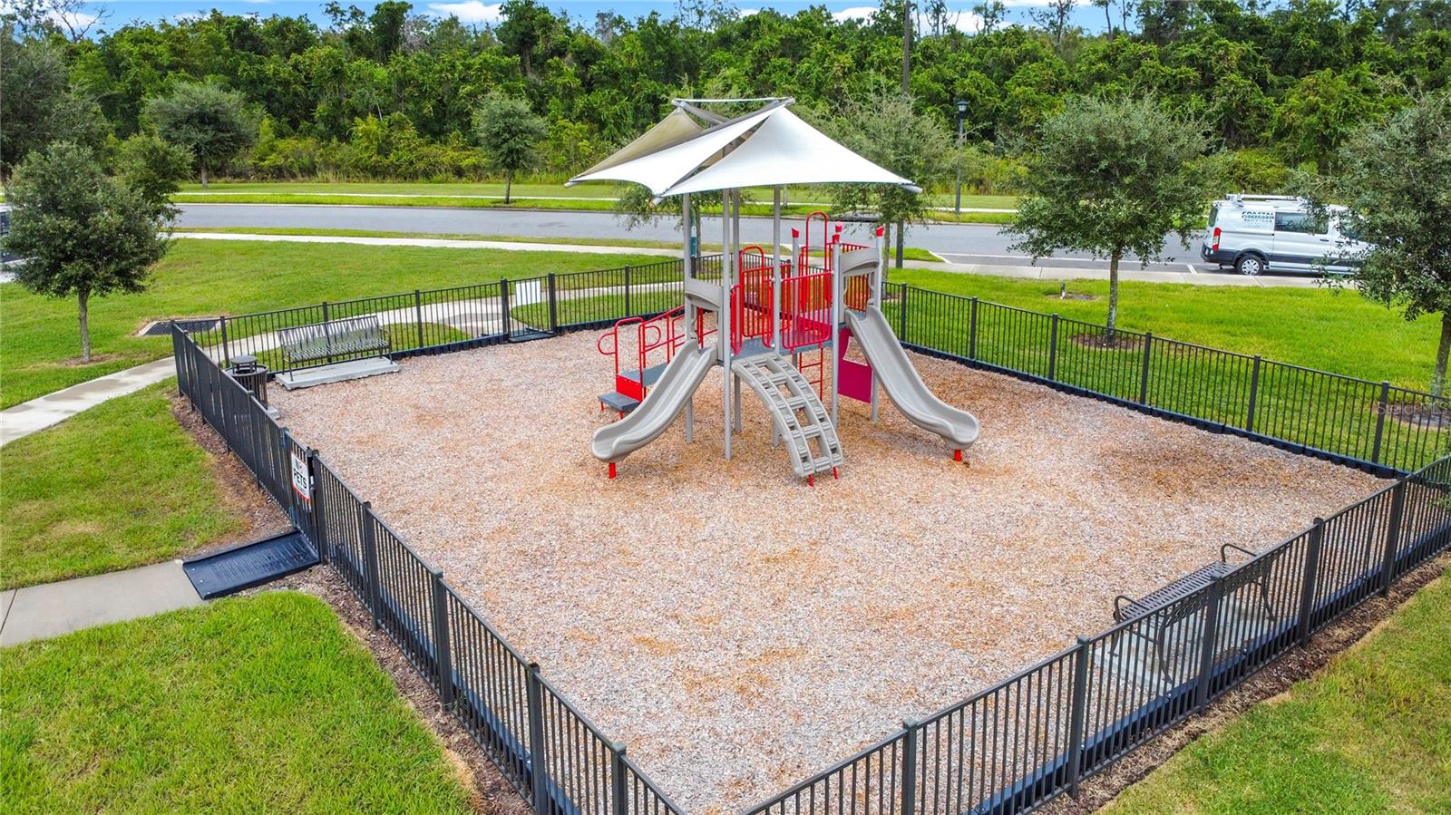 LIVE OAK LAKE PH 1 - Residential Lease