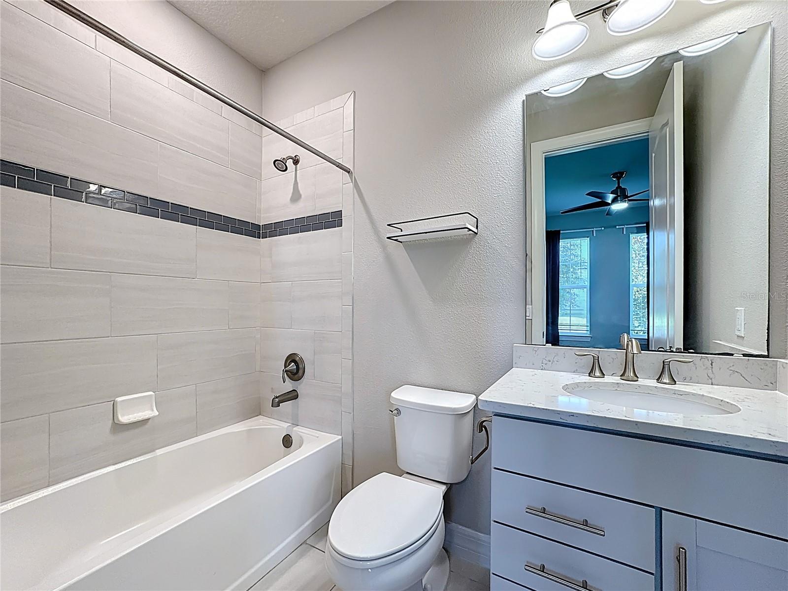 LIVE OAK LAKE PH 1 - Residential Lease