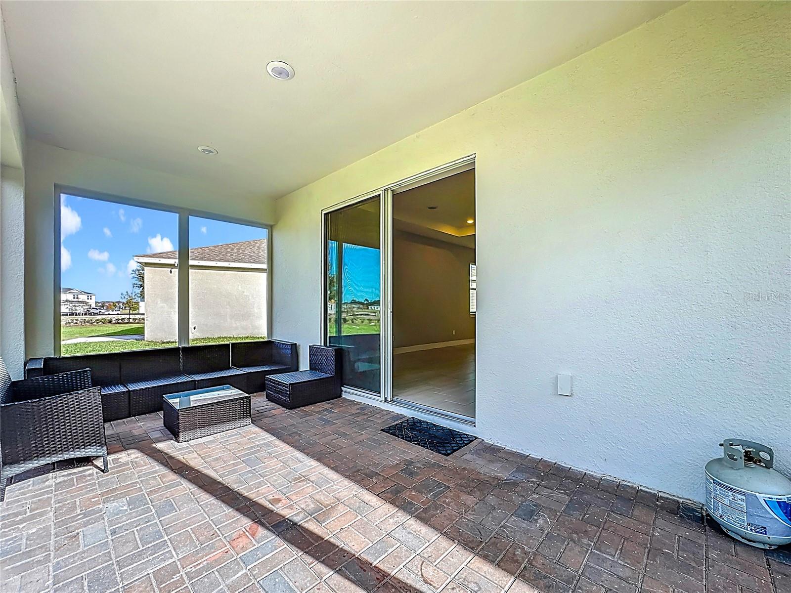 LIVE OAK LAKE PH 1 - Residential Lease