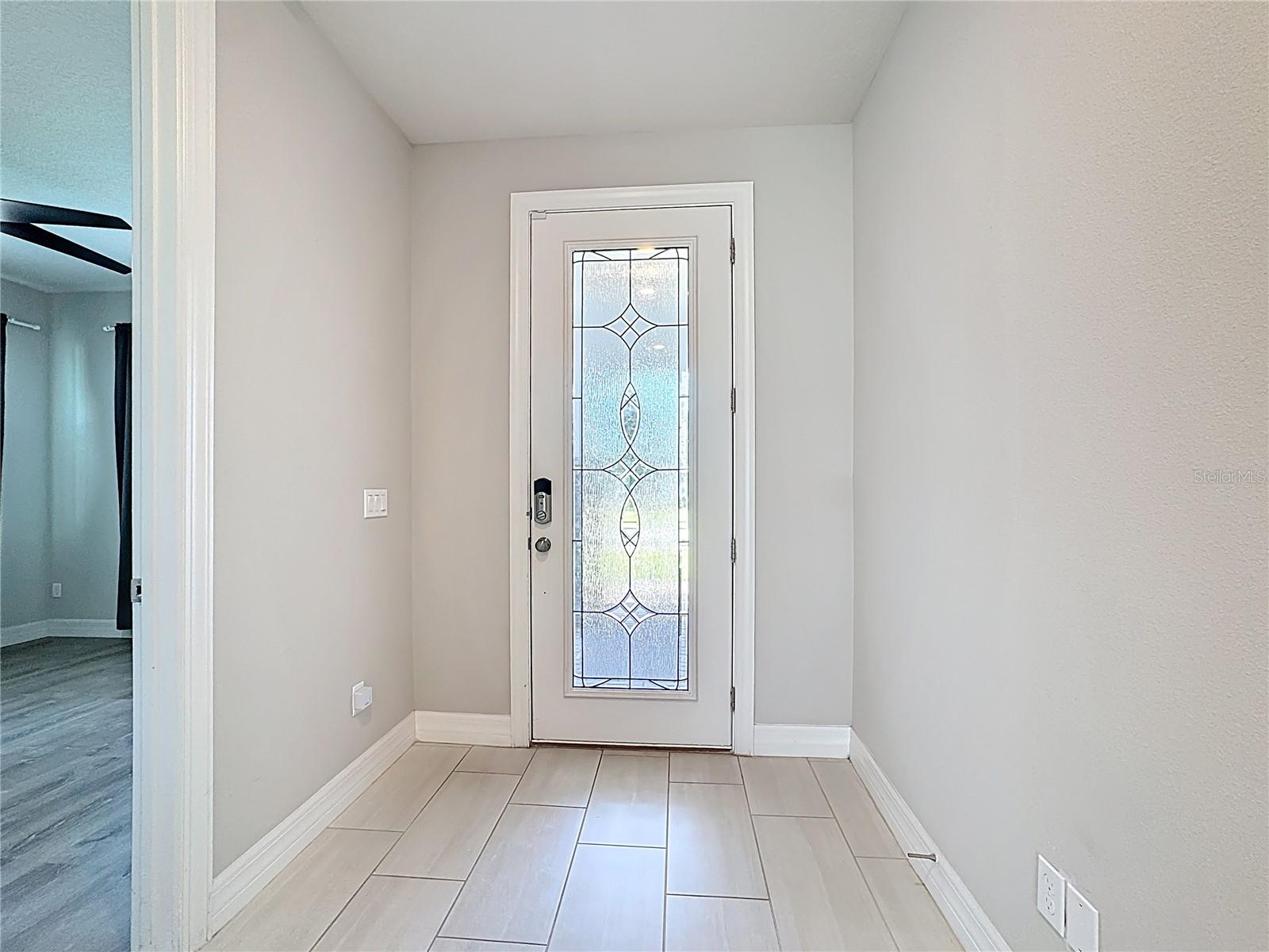 LIVE OAK LAKE PH 1 - Residential Lease