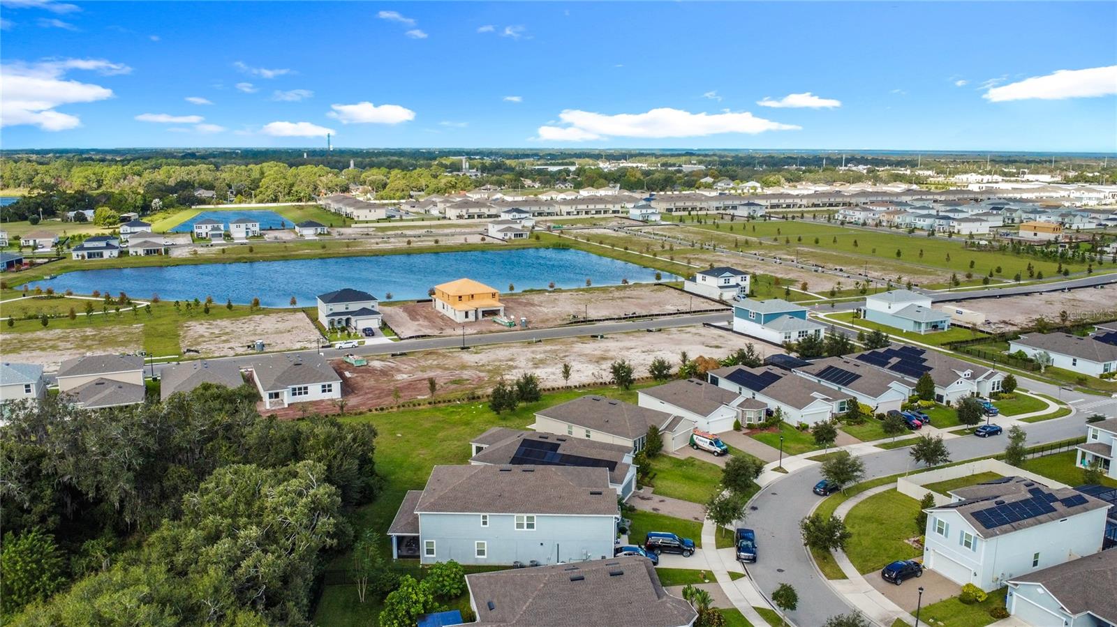 LIVE OAK LAKE PH 1 - Residential Lease