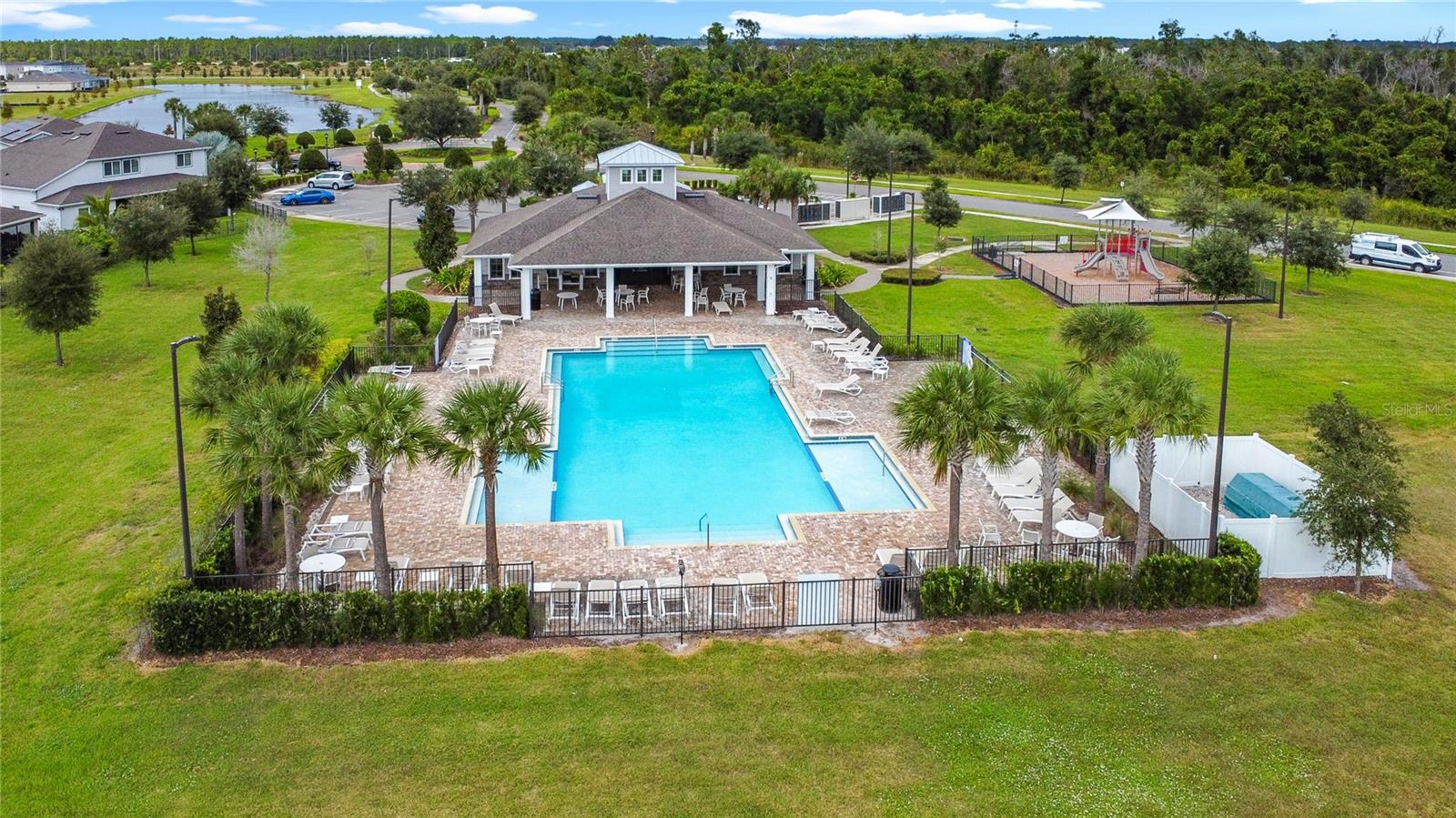 LIVE OAK LAKE PH 1 - Residential Lease