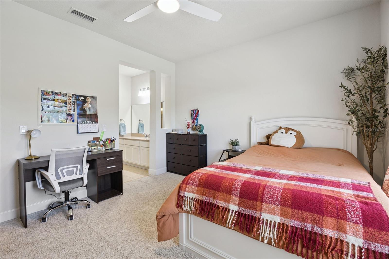 ROYAL LEGACY ESTATES - Residential