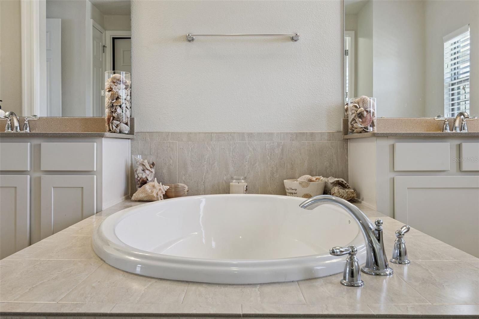 ROYAL LEGACY ESTATES - Residential