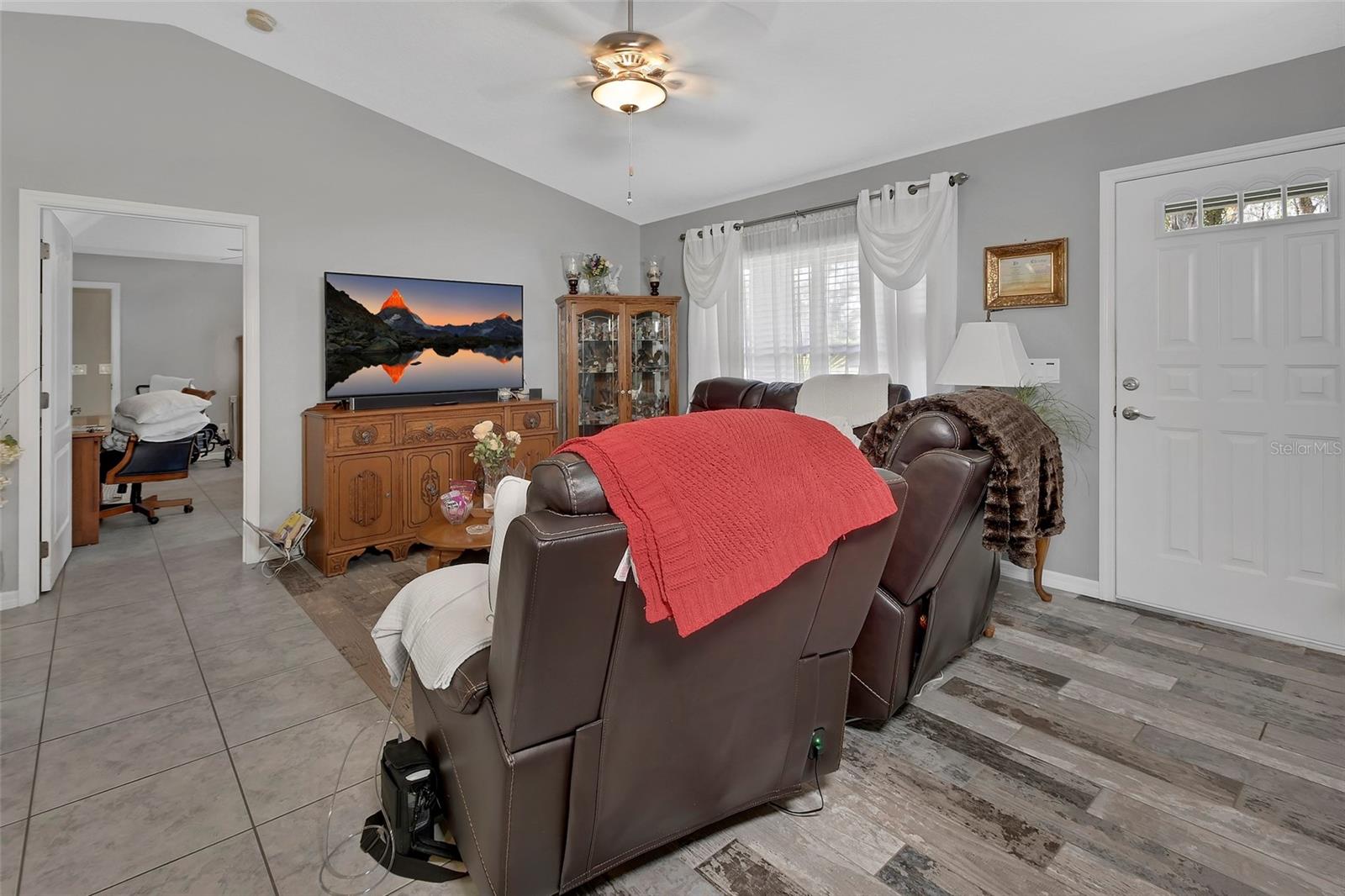 BLUE LAKE RIDGE - Residential