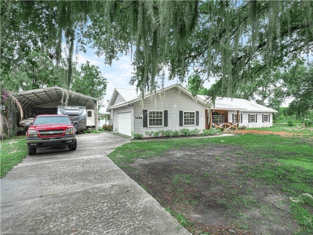 Photo of 1494 Wilde Street, Avon Park, FL 33825 (MLS # P4935470)