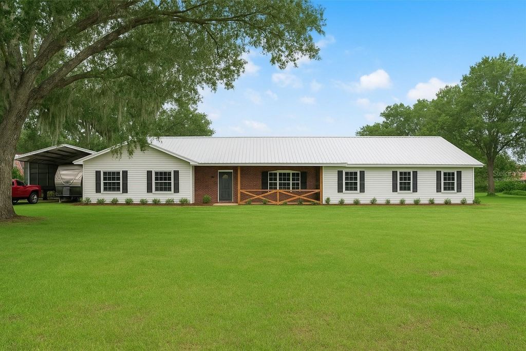 Photo of 1494 Wilde Street, Avon Park, FL 33825 (MLS # P4935470)