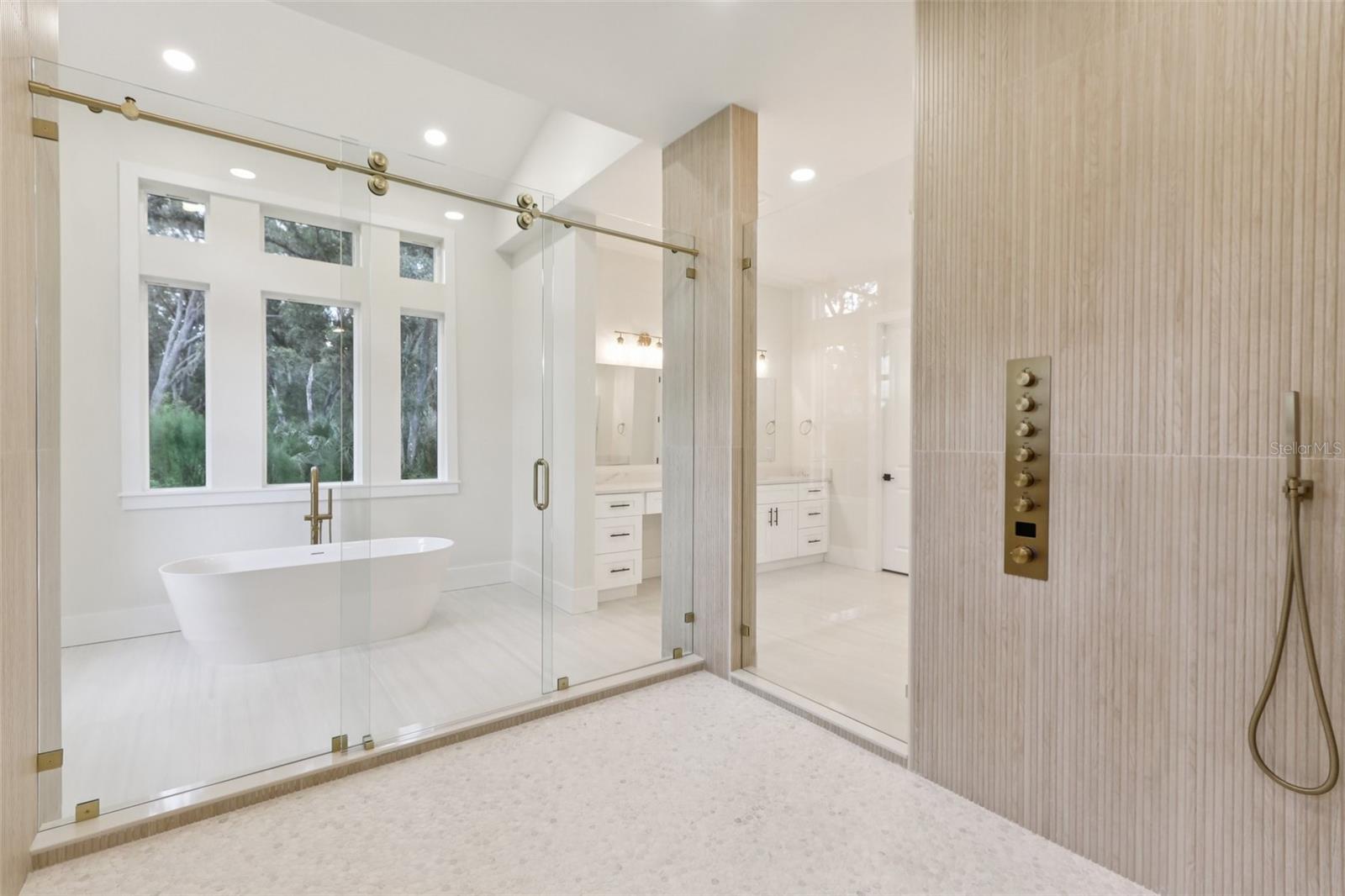 SANCTUARY ON LIVINGSTON PHASE 4 - Residential